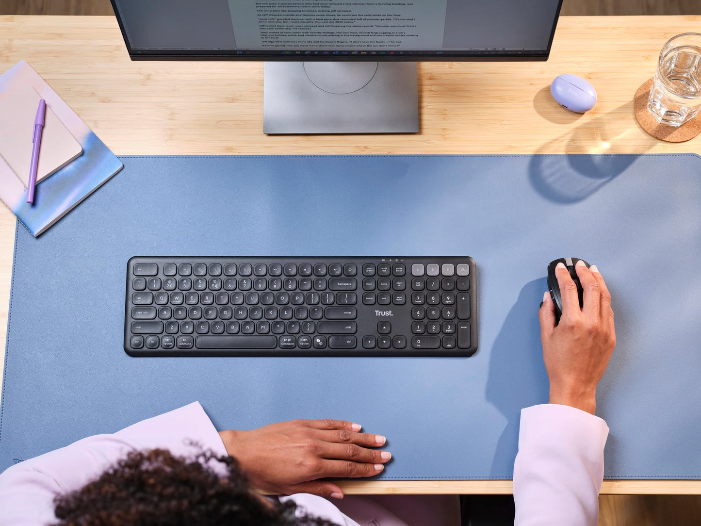 Trust Vaiya Wireless Keyboard Bluetooth + 2.4GHz QWERTY US Layout, Multi-Device Bluetooth Keyboard with Rechargeable Battery, 55% Recycled Material, Windows iOS iPadOS macOS Android, Black