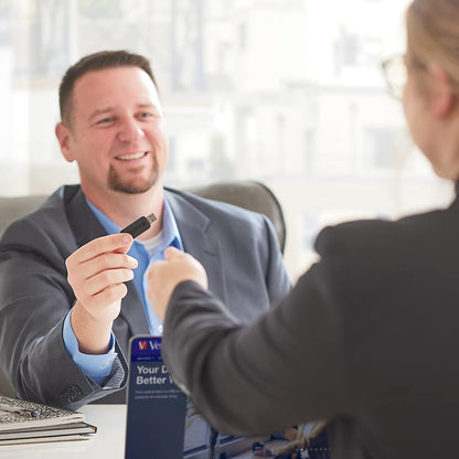 Verbatim PinStripe USB - stick 16 GB, lichte en praktische stick in strepen - look, met schuifmechanisme, zwart, 49063 - NLMAX